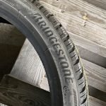Bridgestone – 235/40/R20 96H 2023 5,5-6mm - Obrázek 3