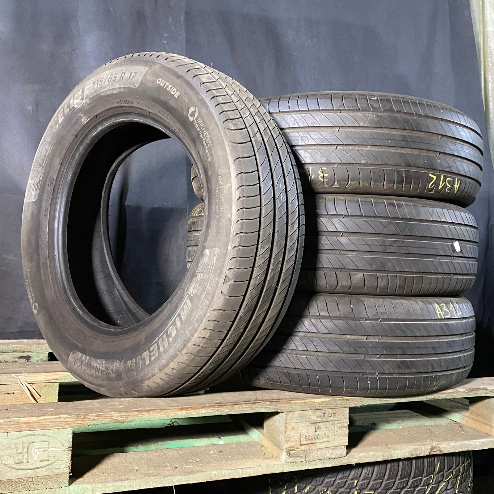IMG_8477 Michelin – 215/55/R18 99V 2019 5-5,5mm - Obrázek 1