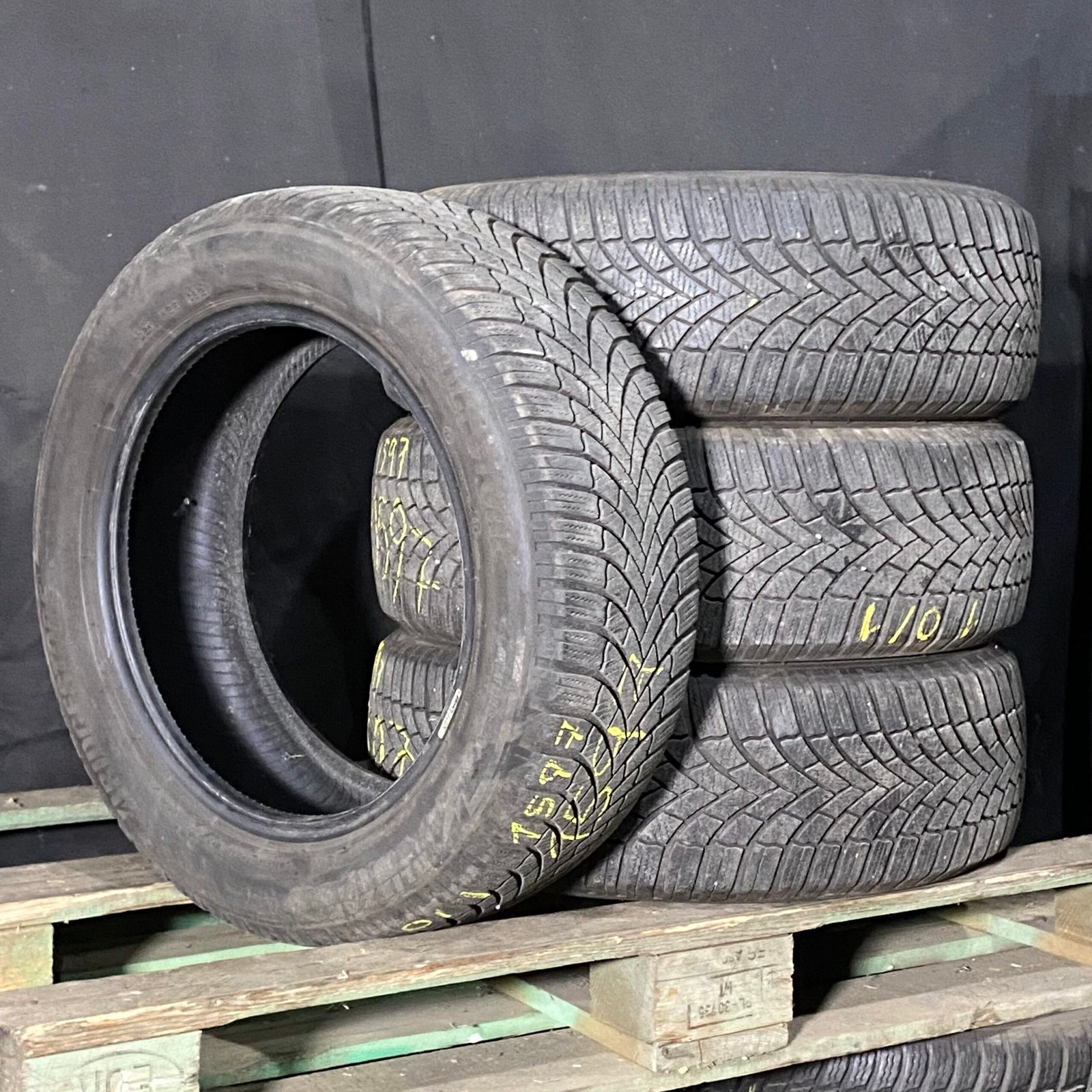 IMG_2062 Bridgestone – 205/55/R16 91H 2021 5,5mm - Obrázek 1