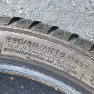 Kumho – 225/40/R18 92W 2024 6,5-7mm - Obrázek 2